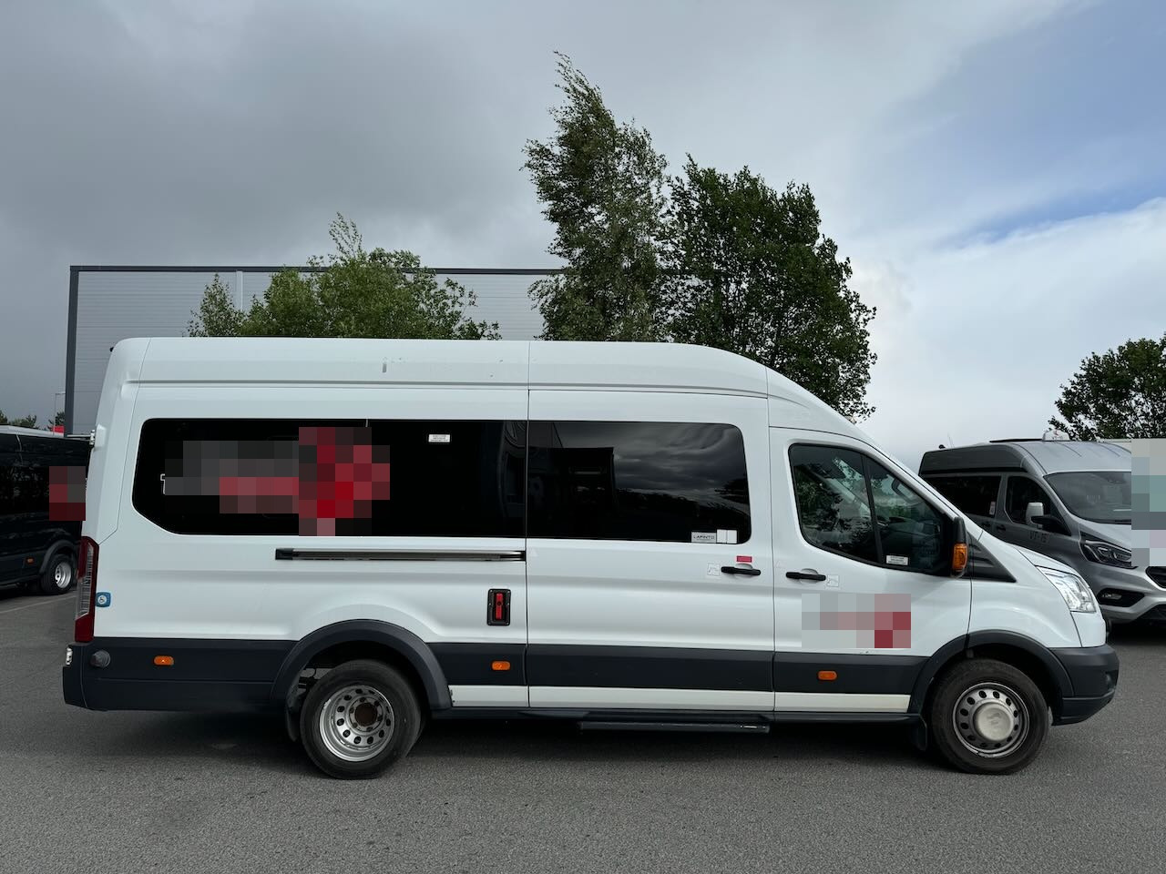 Ford Transit 17 seter minibuss - Minibus, Pulmino: foto 2 Ford Transit 17 seter minibuss - Minibus, Pulmino: foto 2