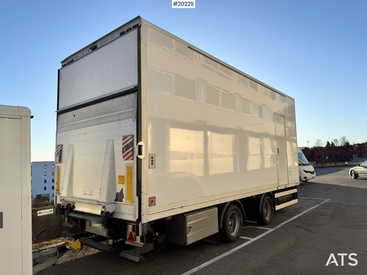 HMF Skapkjerre - Rimorchio furgonato: foto 4 HMF Skapkjerre - Rimorchio furgonato: foto 4