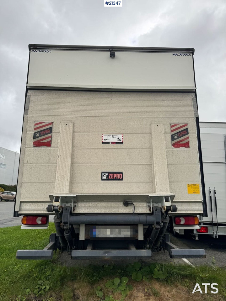 Iveco Eurocargo 75-210 - Autocarro furgonato: foto 4 Iveco Eurocargo 75-210 - Autocarro furgonato: foto 4