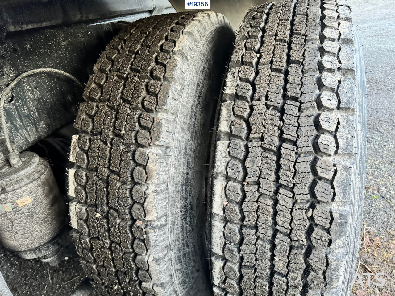Autocarro scarrabile Iveco Trakker: foto 11