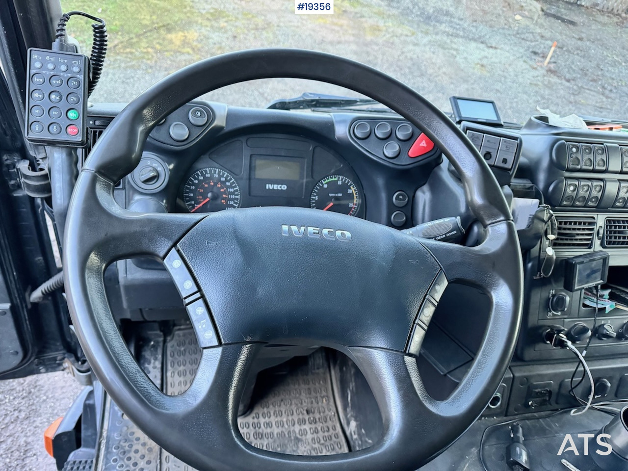 Autocarro scarrabile Iveco Trakker: foto 33