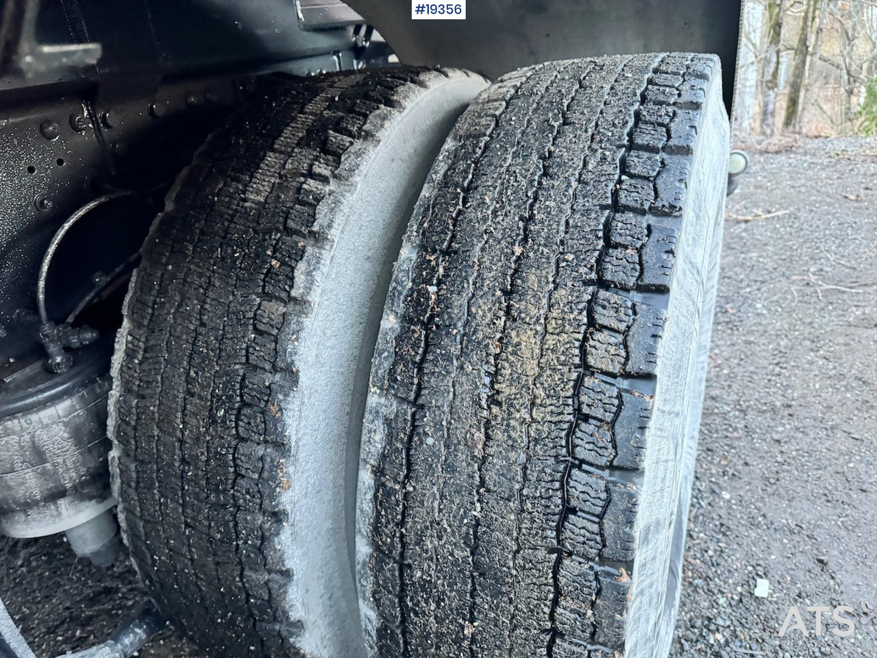 Autocarro scarrabile Iveco Trakker: foto 12