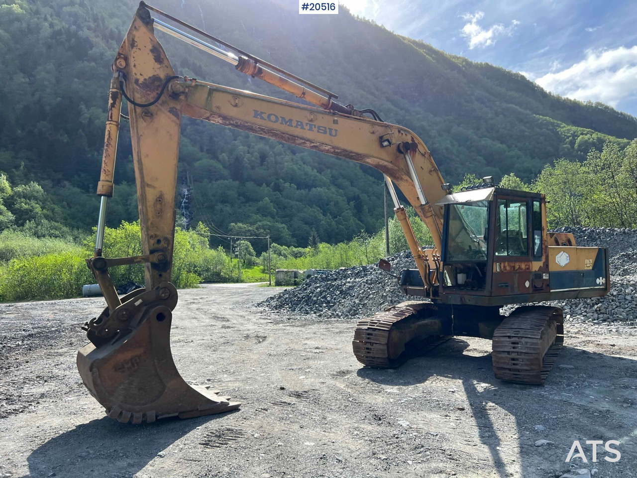 Komatsu PC200-3 - Escavatore: foto 2 Komatsu PC200-3 - Escavatore: foto 2