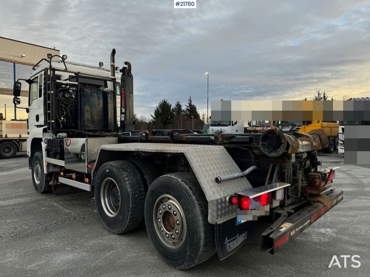 MAN TGS 28.480 6x4 brøyterigget Krokbil m/ underliggende skjær og kranhydraulikk. - Autocarro scarrabile: foto 4 MAN TGS 28.480 6x4 brøyterigget Krokbil m/ underliggende skjær og kranhydraulikk. - Autocarro scarrabile: foto 4