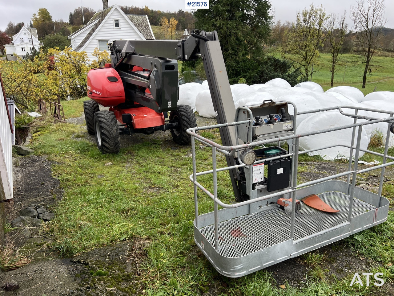 Manitou 200 ATJ Teleskoplift - Piattaforma articolata: foto 1 Manitou 200 ATJ Teleskoplift - Piattaforma articolata: foto 1