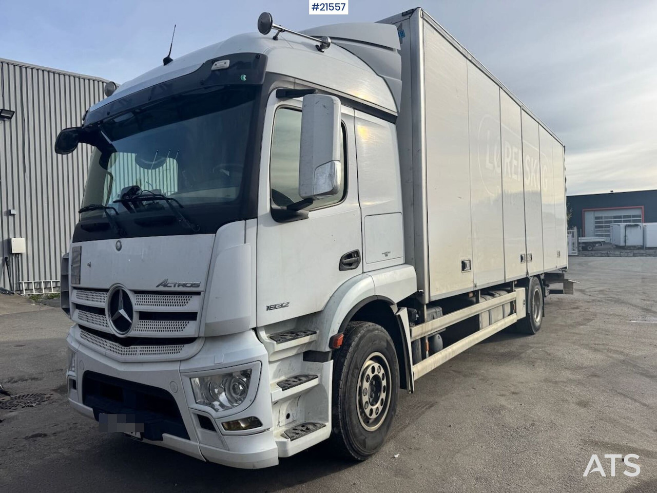Mercedes Actros 1832 - Autocarro furgonato: foto 1 Mercedes Actros 1832 - Autocarro furgonato: foto 1