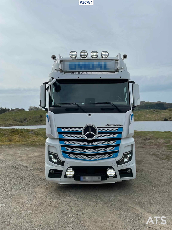 Mercedes Actros - Autocarro furgonato: foto 2 Mercedes Actros - Autocarro furgonato: foto 2