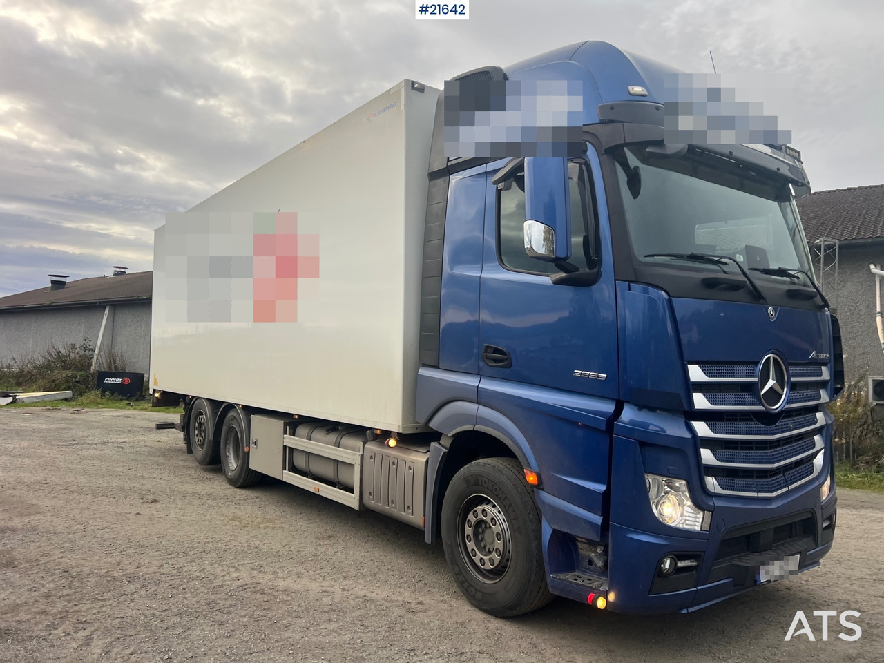 Mercedes-Benz Actrox 6x2 skapbil m/ kjøl/frys aggregat - Autocarro furgonato: foto 4 Mercedes-Benz Actrox 6x2 skapbil m/ kjøl/frys aggregat - Autocarro furgonato: foto 4
