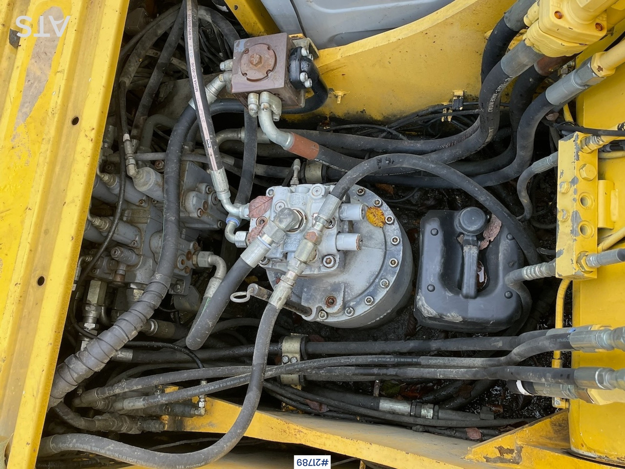 Escavatore cingolato New Holland E265 med graveskuffe: foto 35