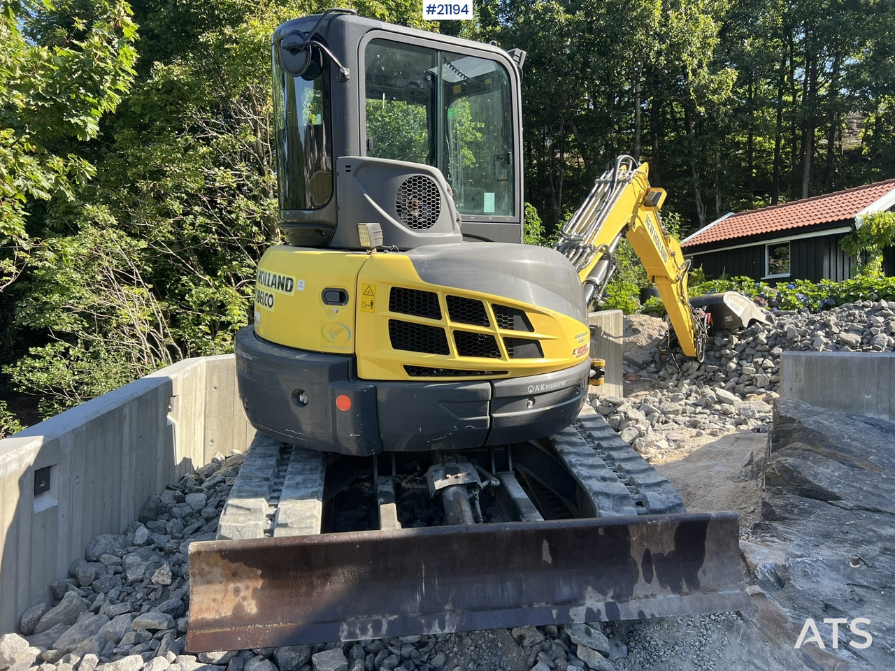 Escavatore cingolato New Holland E55B: foto 26