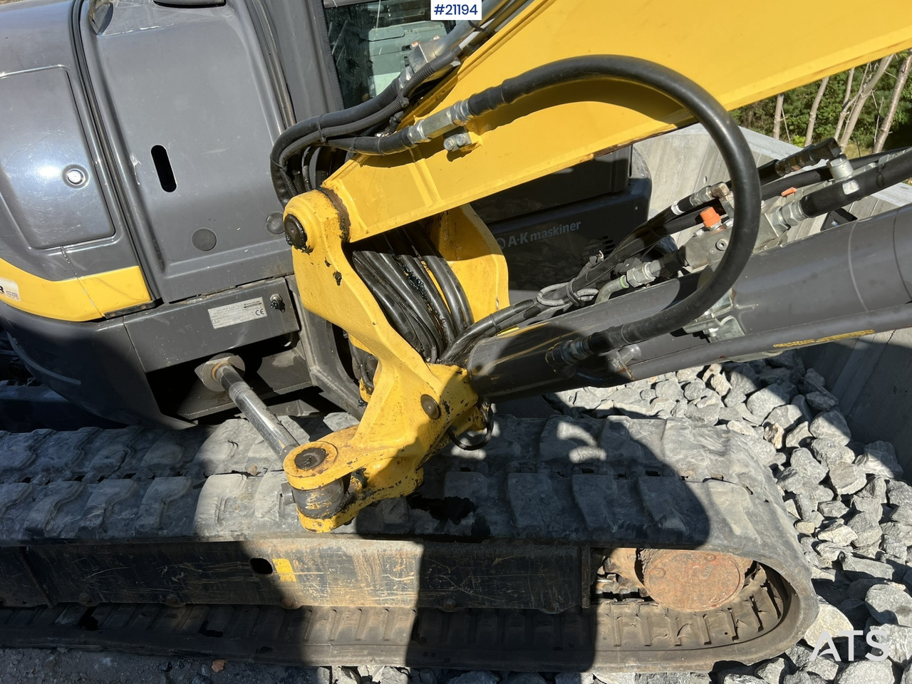 Escavatore cingolato New Holland E55B: foto 10