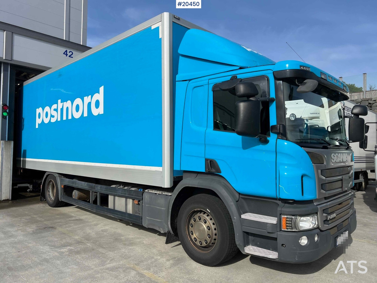 Scania P280 4x2 Skapbil m/ lift og full sideåpning. SE VIDEO - Autocarro furgonato: foto 1 Scania P280 4x2 Skapbil m/ lift og full sideåpning. SE VIDEO - Autocarro furgonato: foto 1