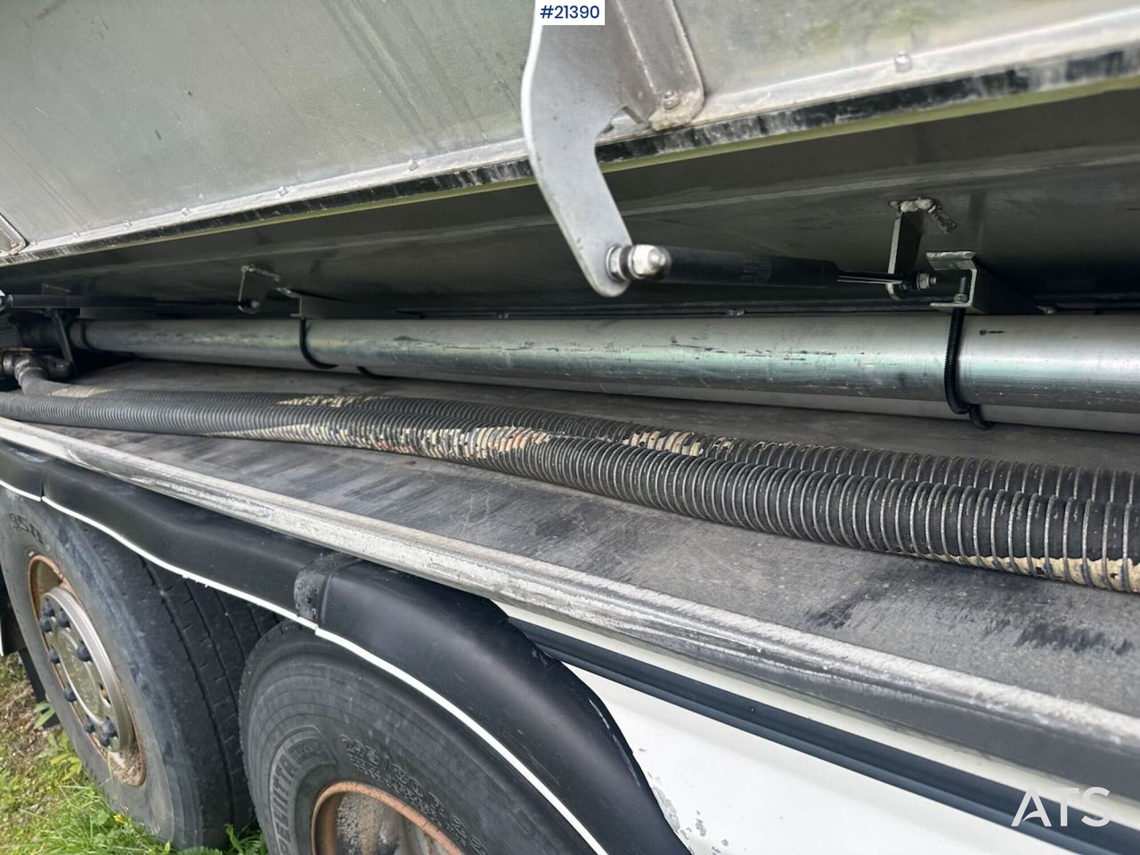 Camion cisterna Scania R380 6x2 tankbil m/ eurotank påbygg: foto 34