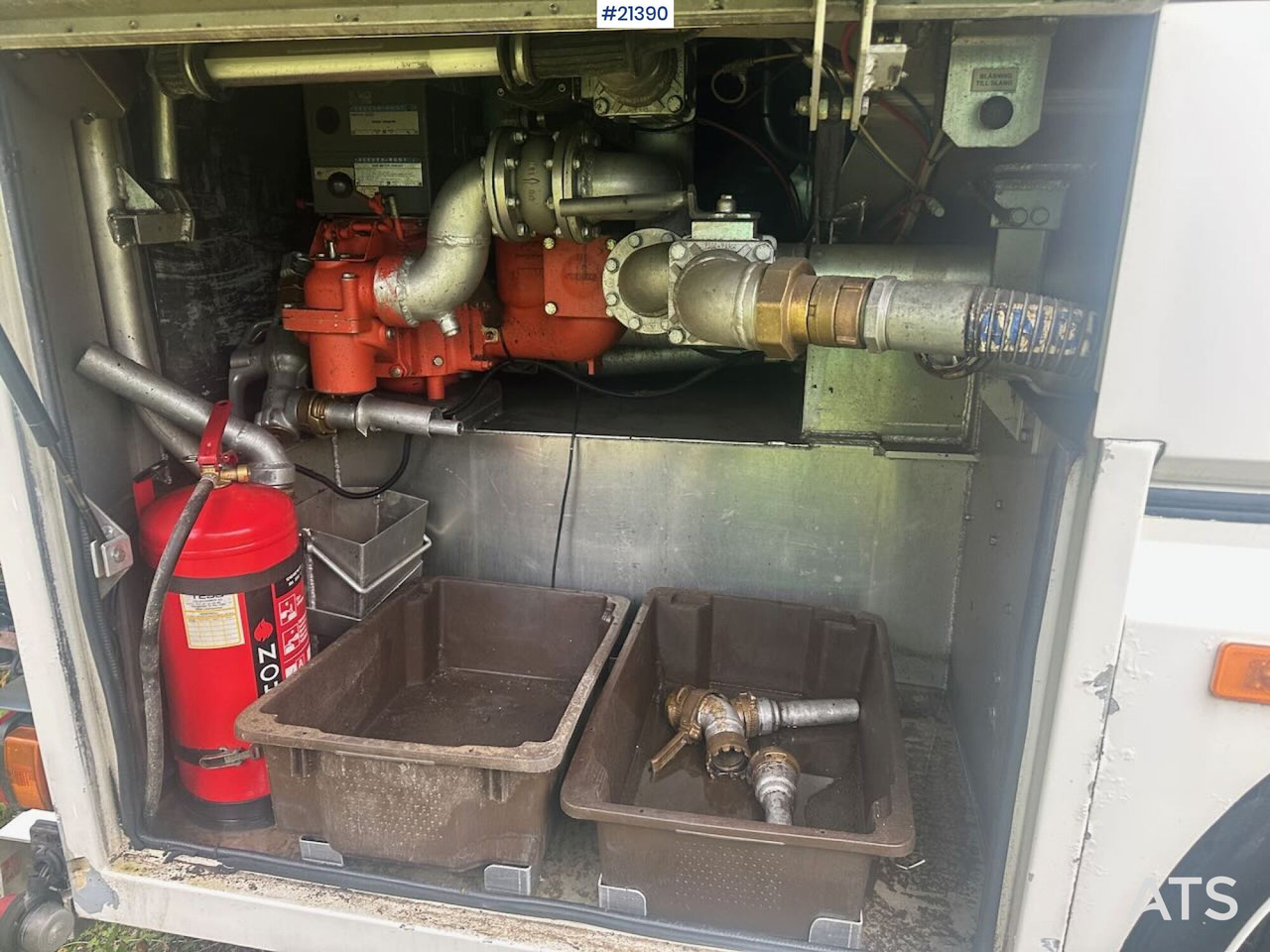 Camion cisterna Scania R380 6x2 tankbil m/ eurotank påbygg: foto 50