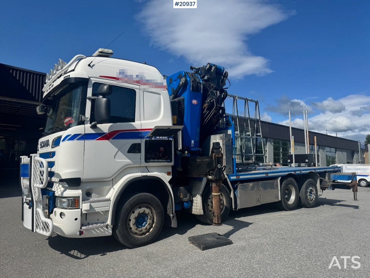 Scania R620 - Autocarro con pianale/ Cassone fisso, Camion con gru: foto 4 Scania R620 - Autocarro con pianale/ Cassone fisso, Camion con gru: foto 4