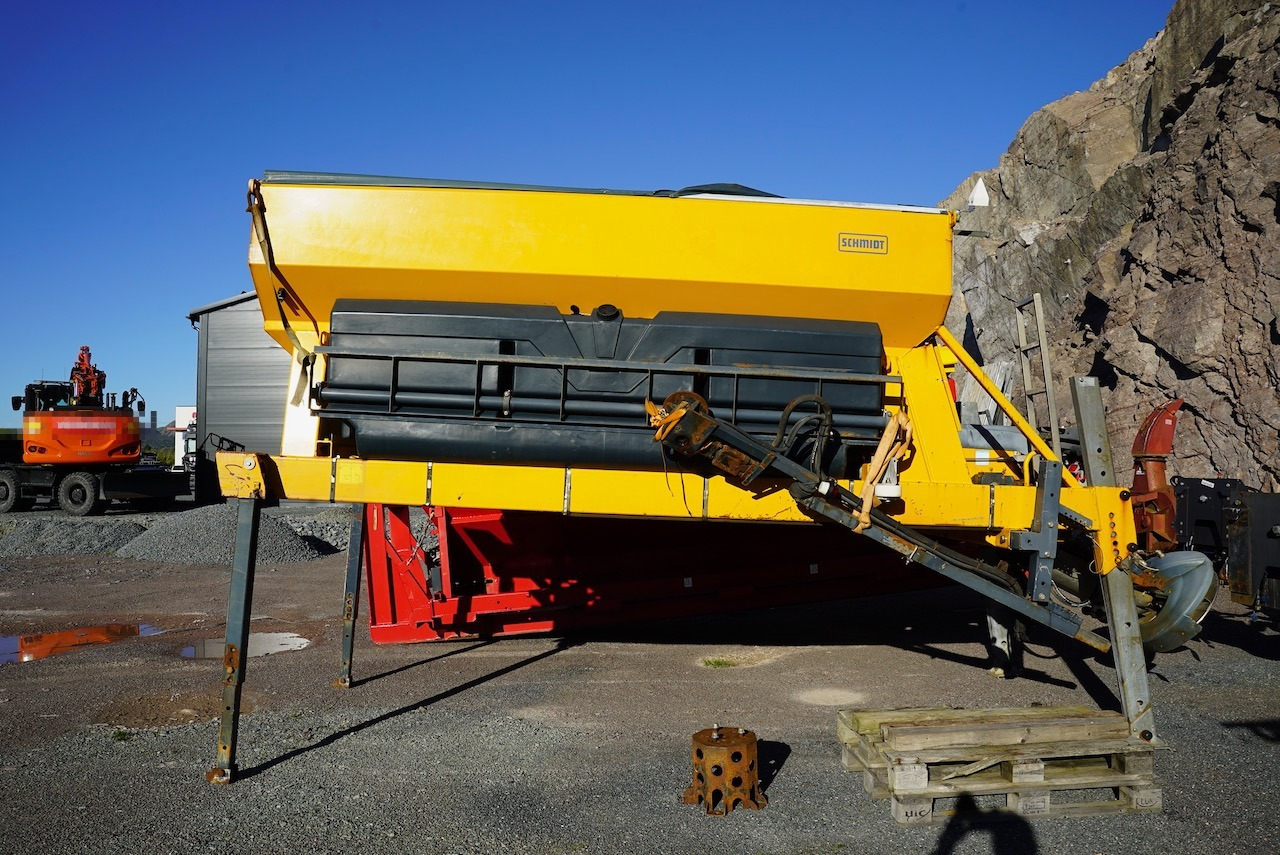 Schmidt Schmidt Stratos B70-36 sandstrøer med styringspanel - Spargisale: foto 2 Schmidt Schmidt Stratos B70-36 sandstrøer med styringspanel - Spargisale: foto 2