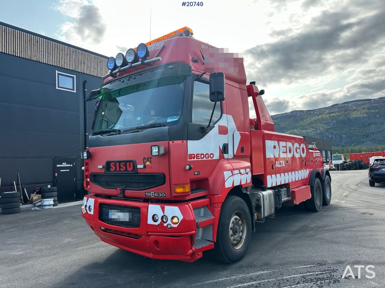 Sisu E18M 6x4 tungberger m/ EKA påbygg og kjettinger. SE VIDEO - Carro attrezzi: foto 1 Sisu E18M 6x4 tungberger m/ EKA påbygg og kjettinger. SE VIDEO - Carro attrezzi: foto 1