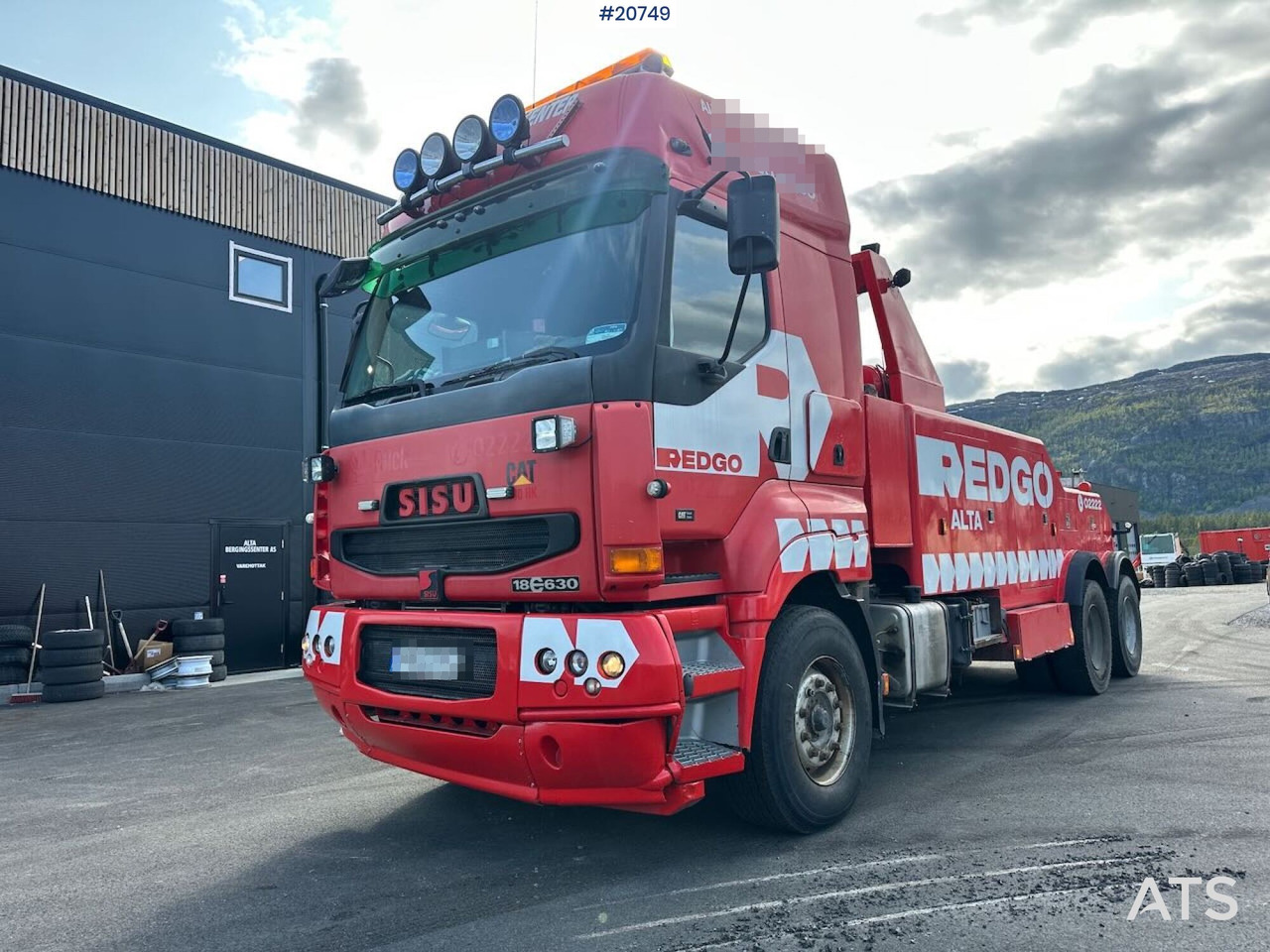 Sisu E18M 6x4 tungberger m/ EKA påbygg og kjettinger. SE VIDEO - Carro attrezzi: foto 2 Sisu E18M 6x4 tungberger m/ EKA påbygg og kjettinger. SE VIDEO - Carro attrezzi: foto 2