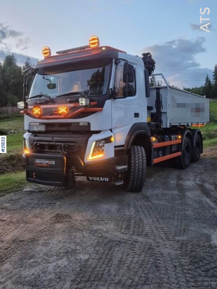 Volvo 2019 Volvo FMX 6x6 brøyterigget tippbil m/ 9,5 t/m kran, 2 sett dekk og lettkasse - Autocarro ribaltabile: foto 1 Volvo 2019 Volvo FMX 6x6 brøyterigget tippbil m/ 9,5 t/m kran, 2 sett dekk og lettkasse - Autocarro ribaltabile: foto 1