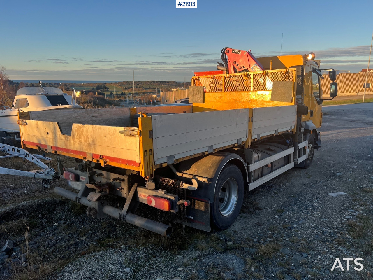 Volvo FL240 - Camion con gru: foto 4 Volvo FL240 - Camion con gru: foto 4