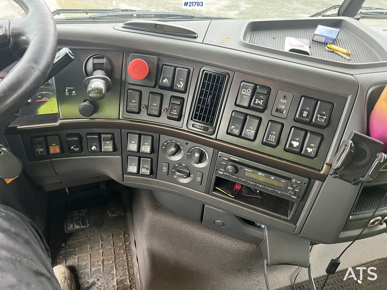 Autocarro scarrabile Volvo fh16 8x4 pusher krokbil m/ 24T multilift Krok: foto 31 Autocarro scarrabile Volvo fh16 8x4 pusher krokbil m/ 24T multilift Krok: foto 31