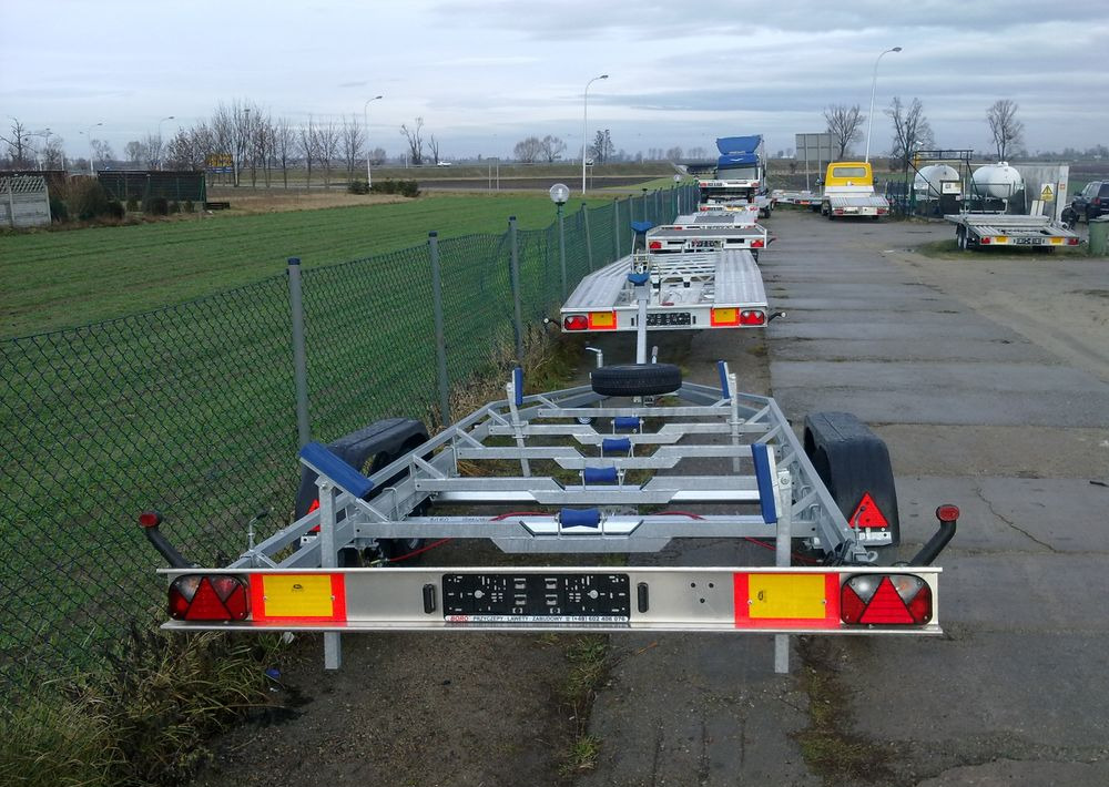 Boro PRZYCZEPA POD ŁÓDŹ! 7,30M! - Carrello per barca: foto 3 Boro PRZYCZEPA POD ŁÓDŹ! 7,30M! - Carrello per barca: foto 3