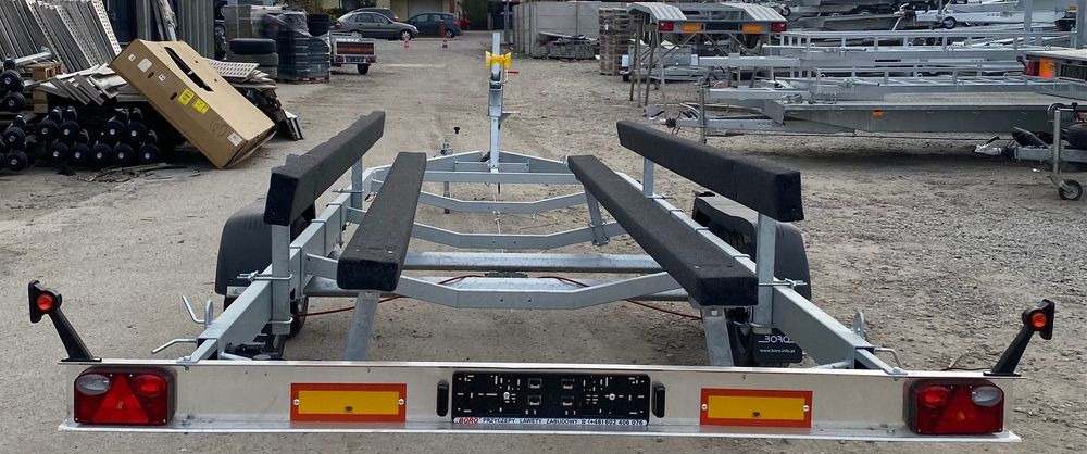 Boro PRZYCZEPA PODŁODZIOWA STYL AMERYKAŃSKI 7,30m - Carrello per barca: foto 4 Boro PRZYCZEPA PODŁODZIOWA STYL AMERYKAŃSKI 7,30m - Carrello per barca: foto 4