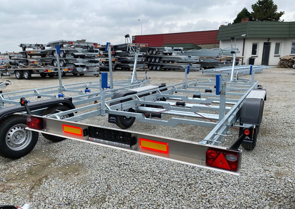 Boro Przyczepa pod ŁÓDŹ! 8,20M! - Carrello per barca: foto 3 Boro Przyczepa pod ŁÓDŹ! 8,20M! - Carrello per barca: foto 3