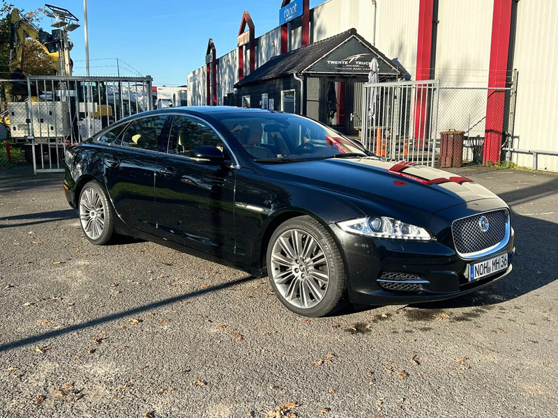 Jaguar XJ 3.0 V6D 275 PK /AUTOM / PANO DAK / VOL LEDER / MERIDAN / EXPORT PRICE - Berlina: foto 1 Jaguar XJ 3.0 V6D 275 PK /AUTOM / PANO DAK / VOL LEDER / MERIDAN / EXPORT PRICE - Berlina: foto 1