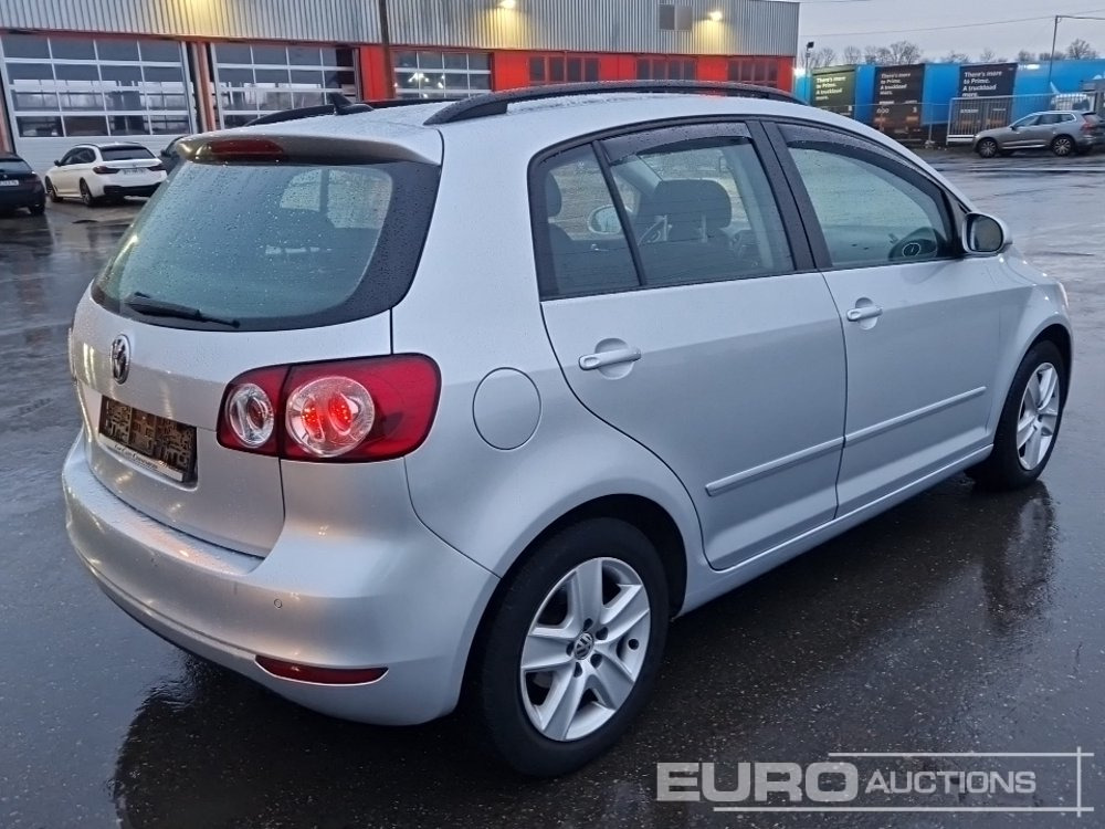 2009 Volkswagen Golf Plus, Petrol, Automatic Gearbox, AC, Electric Windows, All Weather Tyres (German Reg. Docs. Available) - Autovettura: foto 5 2009 Volkswagen Golf Plus, Petrol, Automatic Gearbox, AC, Electric Windows, All Weather Tyres (German Reg. Docs. Available) - Autovettura: foto 5