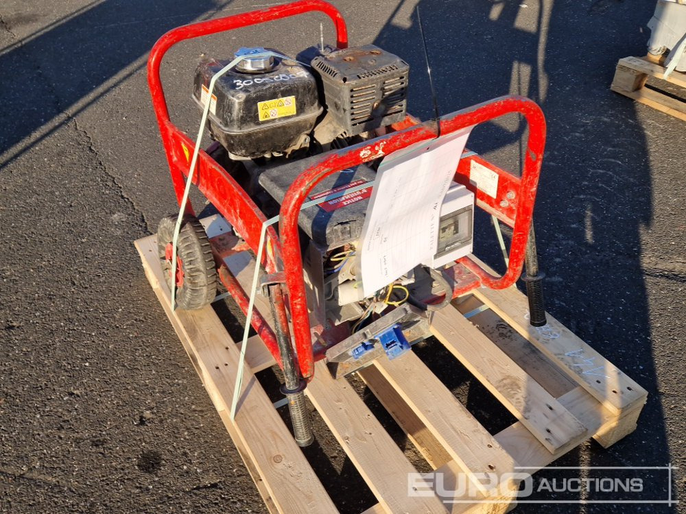 2011 Pramac E8000 - Gruppo elettrogeno: foto 2 2011 Pramac E8000 - Gruppo elettrogeno: foto 2