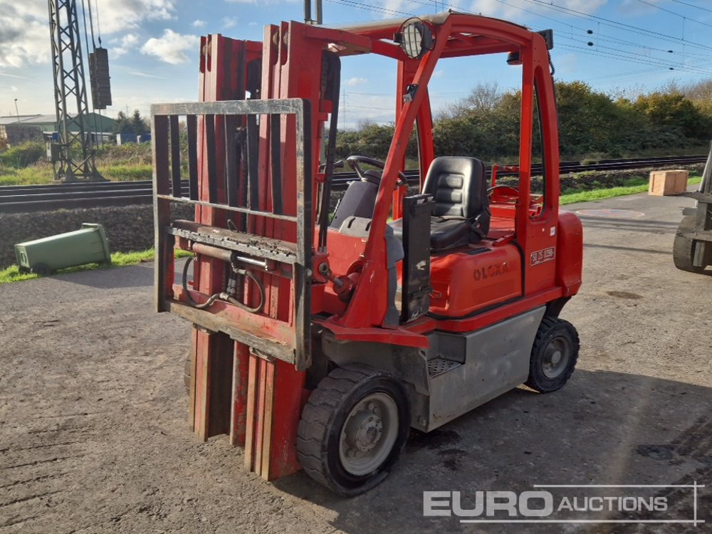 2012 Nissan U1D2A25LQ - Carrello elevatore a gas: foto 1 2012 Nissan U1D2A25LQ - Carrello elevatore a gas: foto 1