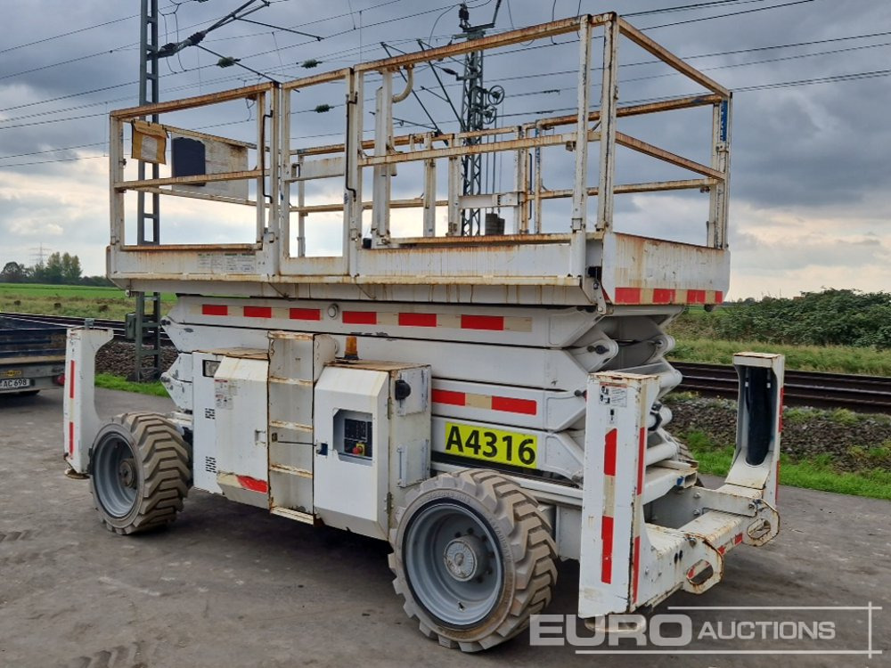 2013 Genie GS4390RT - Piattaforma aerea: foto 3 2013 Genie GS4390RT - Piattaforma aerea: foto 3