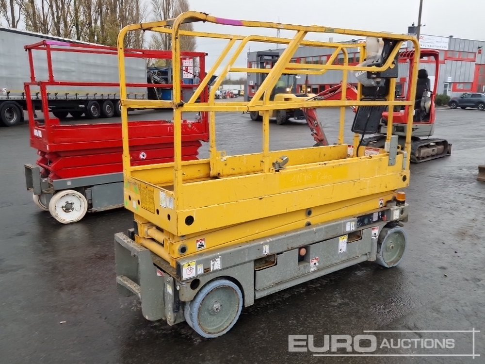 2013 Haulotte Compact 8 - Piattaforma aerea: foto 4 2013 Haulotte Compact 8 - Piattaforma aerea: foto 4