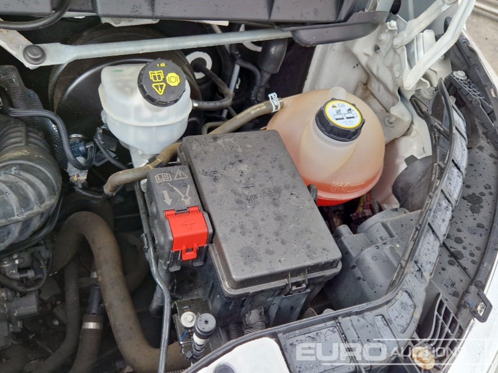 Furgone chiuso 2015 Ford Transit: foto 16 Furgone chiuso 2015 Ford Transit: foto 16