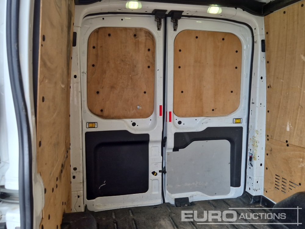 Furgone chiuso 2015 Ford Transit: foto 21 Furgone chiuso 2015 Ford Transit: foto 21