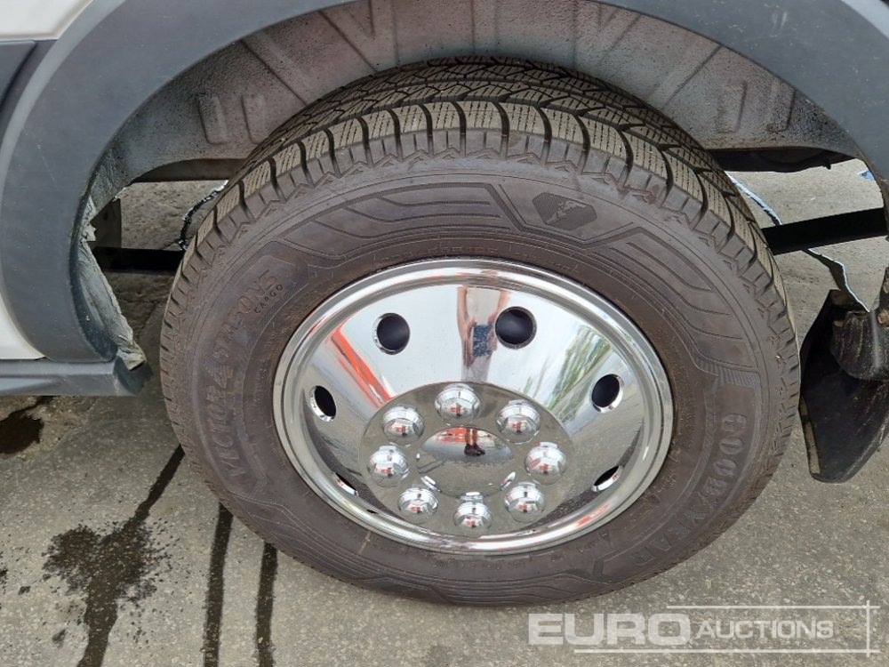 Furgone chiuso 2015 Ford Transit: foto 11 Furgone chiuso 2015 Ford Transit: foto 11