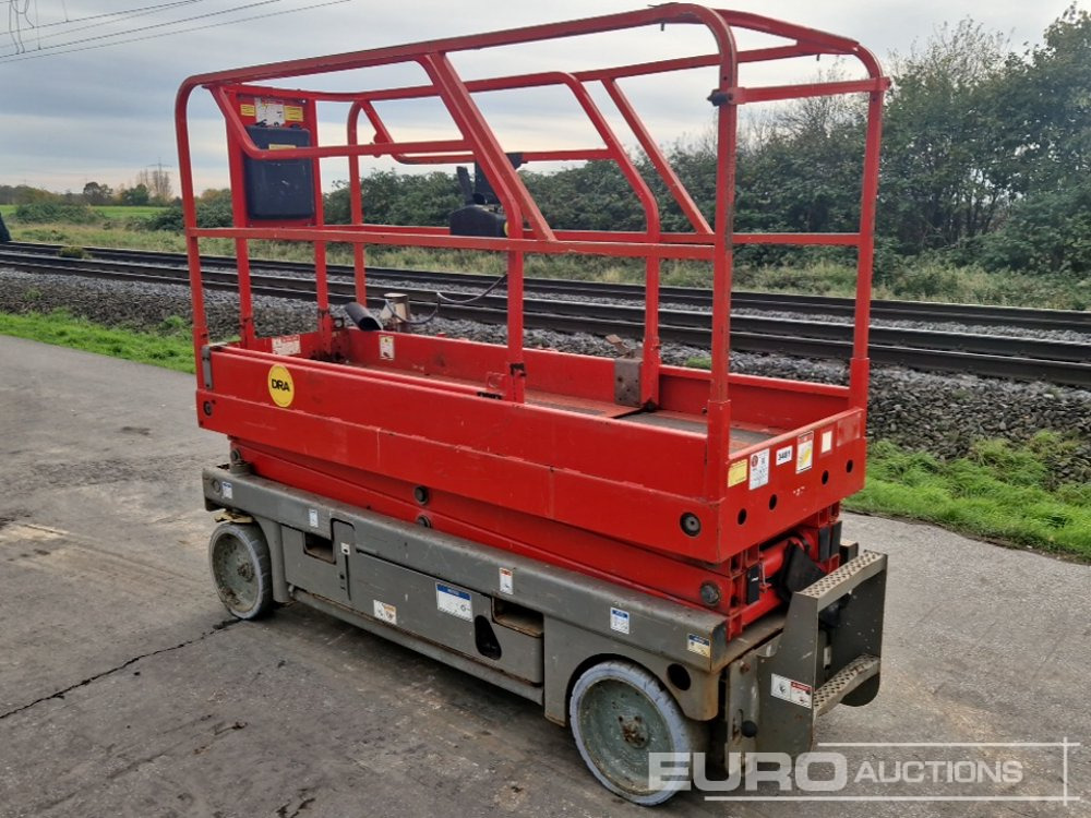 2016 Haulotte Compact 8 - Piattaforma a pantografo: foto 3 2016 Haulotte Compact 8 - Piattaforma a pantografo: foto 3