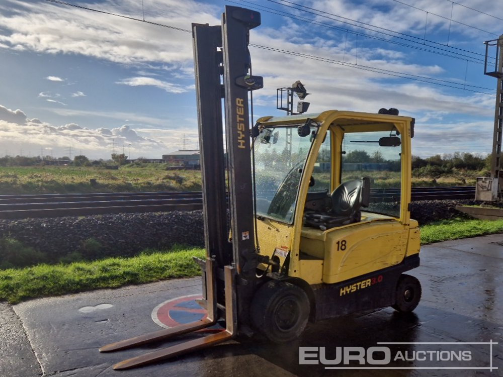 2016 Hyster J3.0XN 3 Ton Electric Forklift, 2 Stage Mast, Forks, - Carrello elevatore elettrico: foto 1 2016 Hyster J3.0XN 3 Ton Electric Forklift, 2 Stage Mast, Forks, - Carrello elevatore elettrico: foto 1