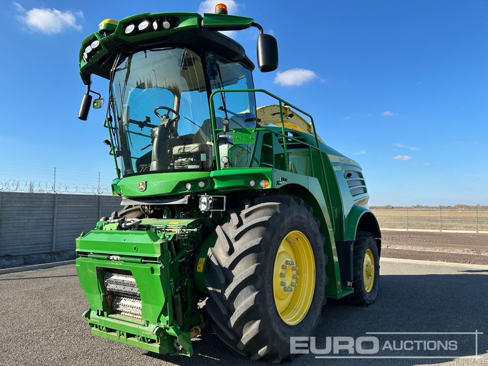 2020 John Deere 8400i - Mietitrebbia: foto 1 2020 John Deere 8400i - Mietitrebbia: foto 1