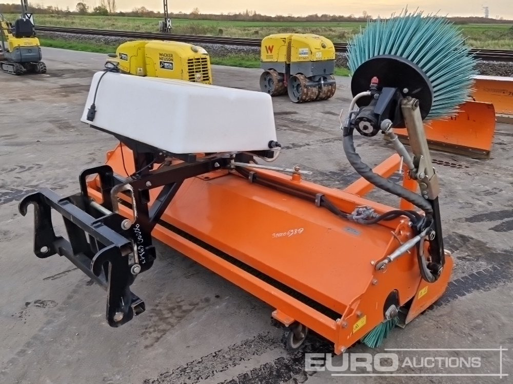 2021 WS-240 Sweeper Attachment - Attrezzatura da costruzione: foto 3 2021 WS-240 Sweeper Attachment - Attrezzatura da costruzione: foto 3