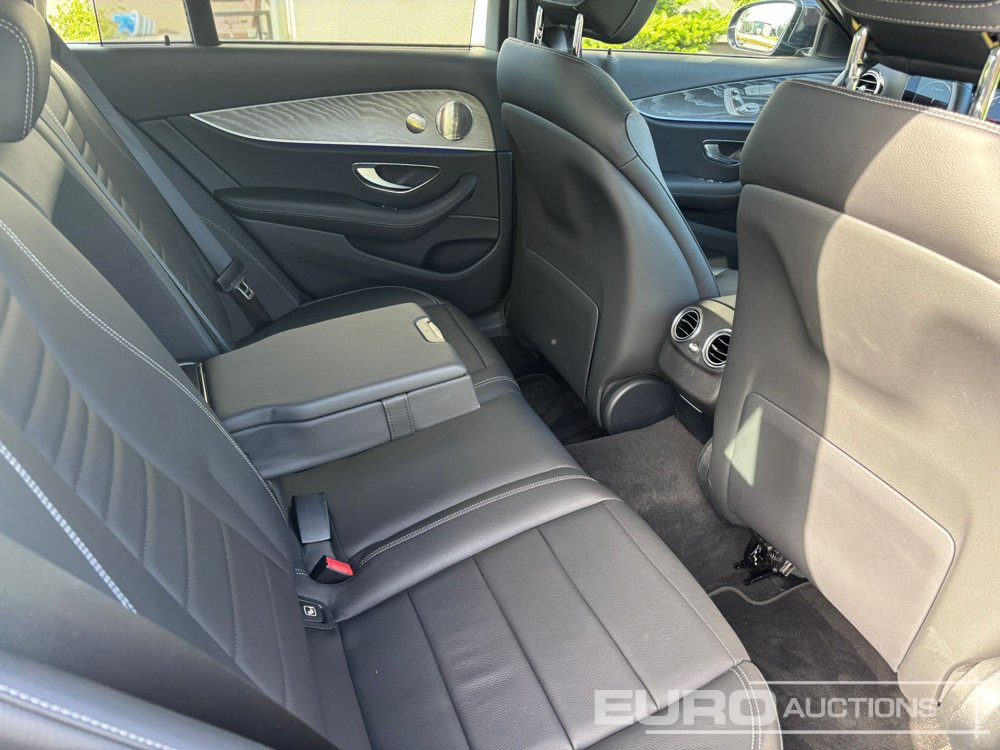 Autovettura 2022 Mercedes E -Klasse T-Modell E300 e, 2.0 Petrol Plug-In Hybrid, Agility Suspension, Head-Up, Burmester Sound System, Electric Windows, Parking Sensor, Navi, Heated Seats, A/C, Mercedes Me Function: foto 16