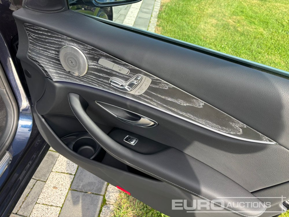 Autovettura 2022 Mercedes E -Klasse T-Modell E300 e, 2.0 Petrol Plug-In Hybrid, Agility Suspension, Head-Up, Burmester Sound System, Electric Windows, Parking Sensor, Navi, Heated Seats, A/C, Mercedes Me Function: foto 14