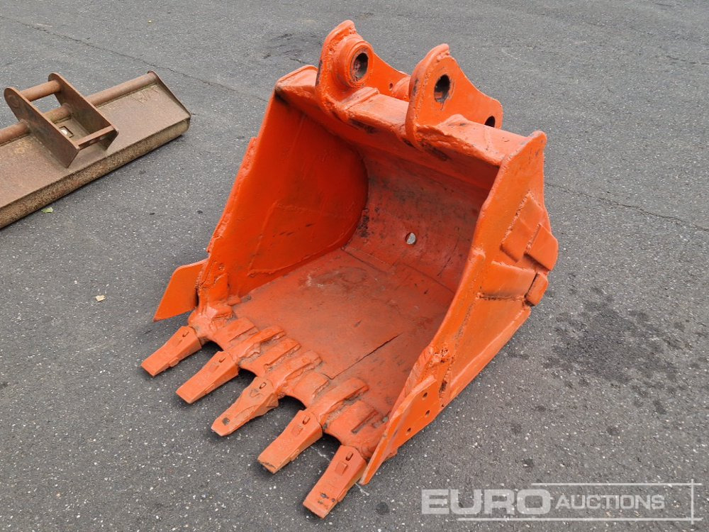 24" Digging Bucket to suit 5-8 Ton Excavator - Benna: foto 1 24" Digging Bucket to suit 5-8 Ton Excavator - Benna: foto 1