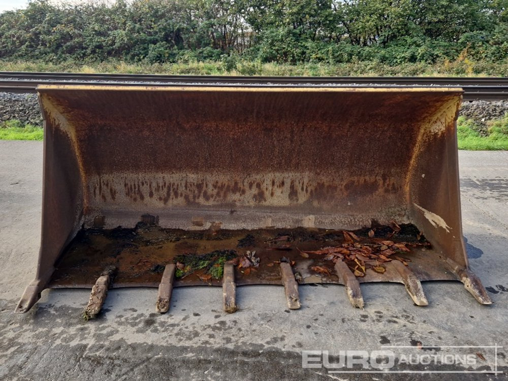 95" Front Loading Bucket to suit CAT - Benna: foto 5 95" Front Loading Bucket to suit CAT - Benna: foto 5