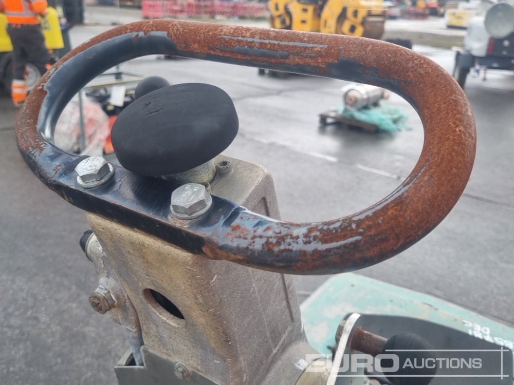 Asfaltatrice Ammann Diesel Vibrating Compaction Plate: foto 22