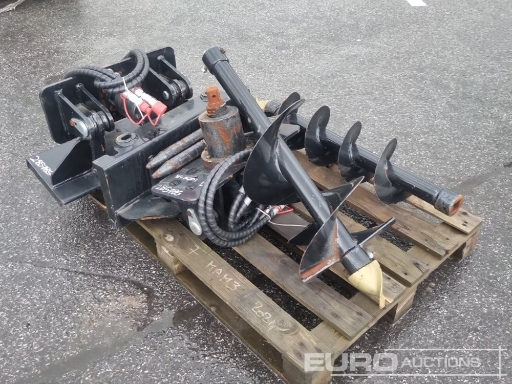 Auger Drive Unit (2 of), 12" Auger, 8" Auger - Attrezzatura per Escavatore: foto 1 Auger Drive Unit (2 of), 12" Auger, 8" Auger - Attrezzatura per Escavatore: foto 1