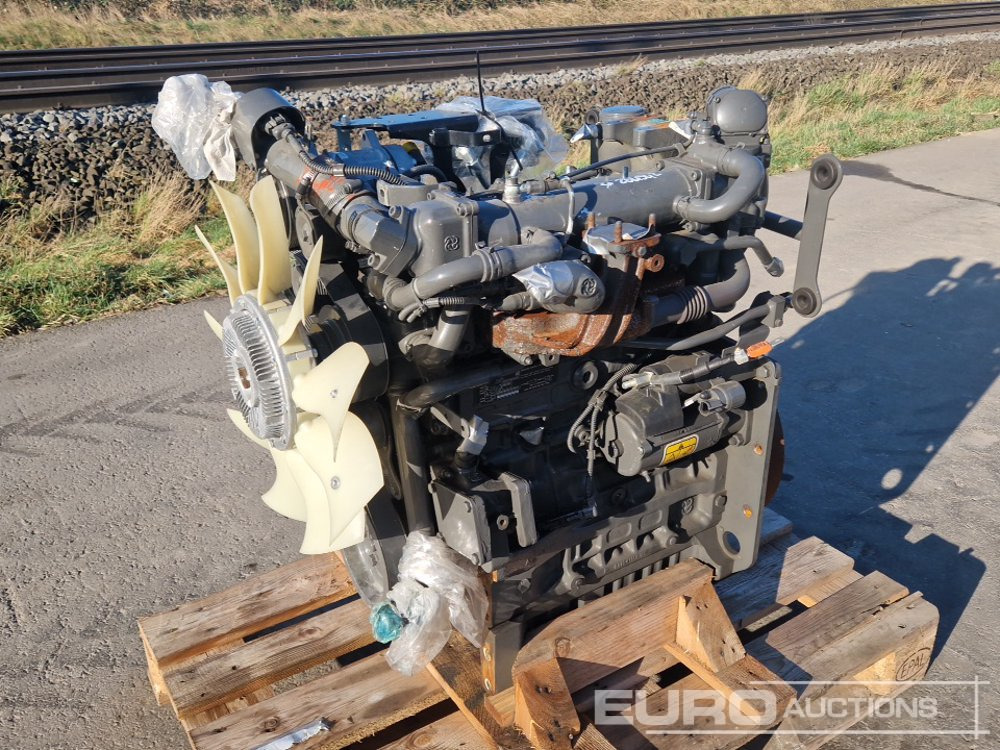 Deutz Unused Same Deutz Fahr 71kW 4 Cylinder Diesel Engine type KD371TA suit to STAGE 3B tractors: Deutz Fahr 5090G, Explorer 90, Hurlimann XB 90T4i, Lamborghini Strike 90 T4i - Motore: foto 1 Deutz Unused Same Deutz Fahr 71kW 4 Cylinder Diesel Engine type KD371TA suit to STAGE 3B tractors: Deutz Fahr 5090G, Explorer 90, Hurlimann XB 90T4i, Lamborghini Strike 90 T4i - Motore: foto 1