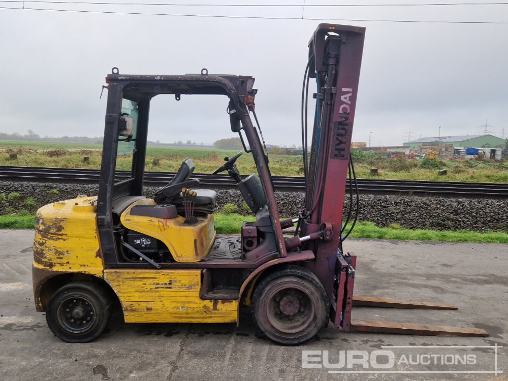 Hyundai Diesel Forklift, 2 Stage Mast, Forks - Carrello elevatore diesel: foto 5 Hyundai Diesel Forklift, 2 Stage Mast, Forks - Carrello elevatore diesel: foto 5