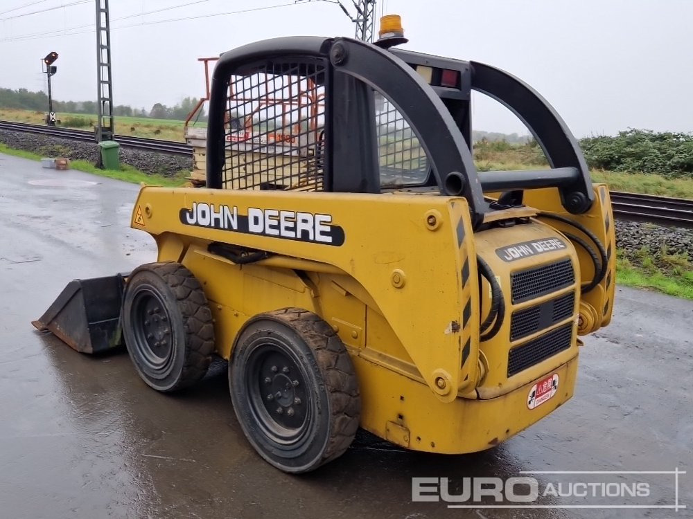 John Deere 240 - Minipala: foto 3 John Deere 240 - Minipala: foto 3